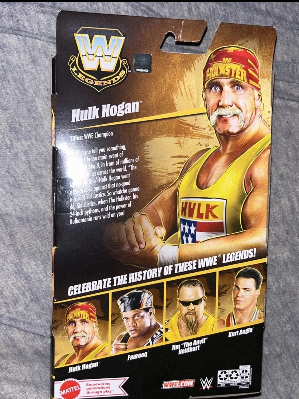 Mattel WWE Elite Collection Legends Series 24 Hulk Hogan Action Figure